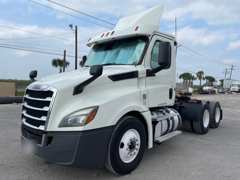 Freightliner day cab tractor